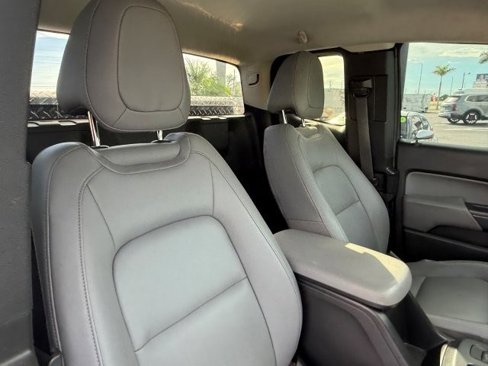 Used 2015 Chevrolet Colorado W/T image 12