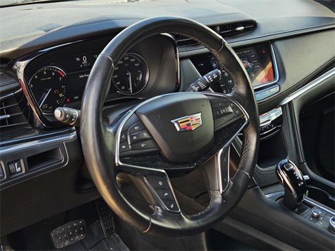 Used 2020 Cadillac XT5 Premium Luxury image 27