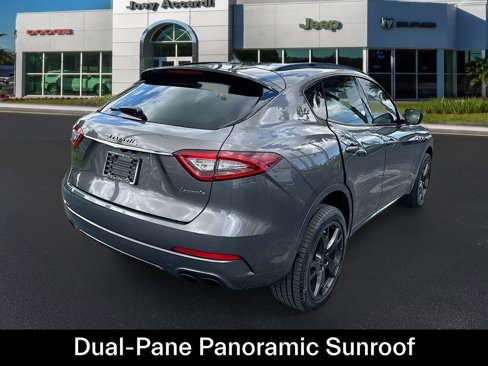 Used 2019 Maserati Levante image 9
