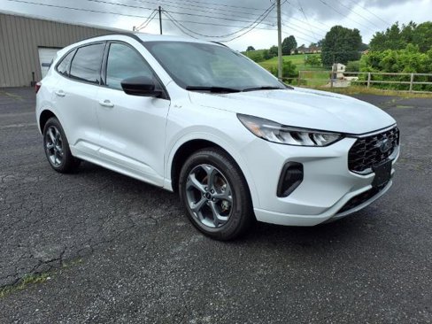 Certified 2023 Ford Escape ST-Line w/ Tech Pack #1 image 5