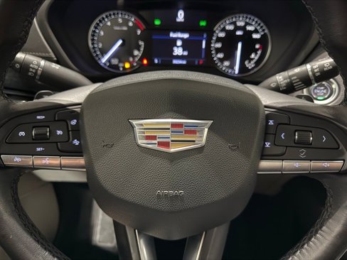 Used 2020 Cadillac XT4 Premium Luxury w/ Cold Weather Package image 15