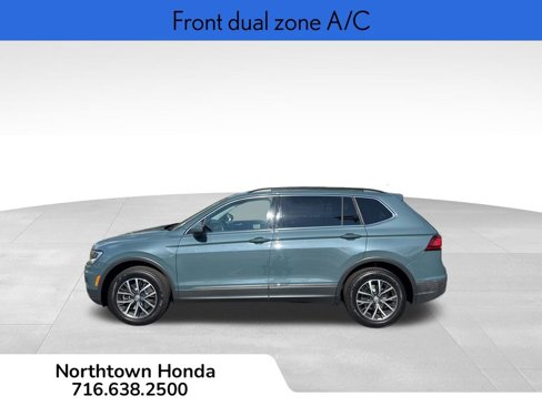 Used 2020 Volkswagen Tiguan SE w/ Panoramic Sunroof Package image 8
