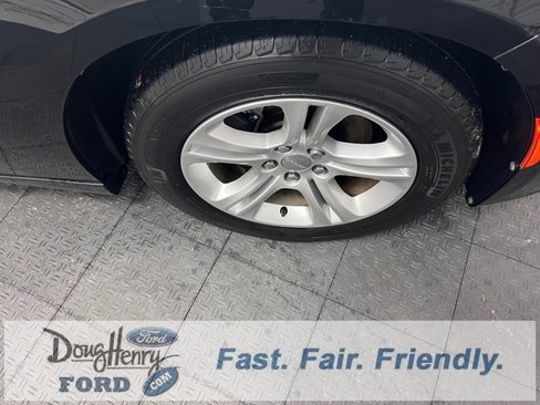 Used 2020 Dodge Charger SXT image 16
