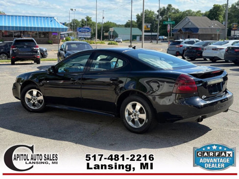 Used 2005 Pontiac Grand Prix GT w/ Leather Trim Package image 2