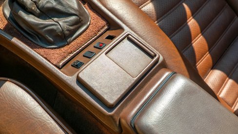 Used 1988 Porsche 924 S image 74