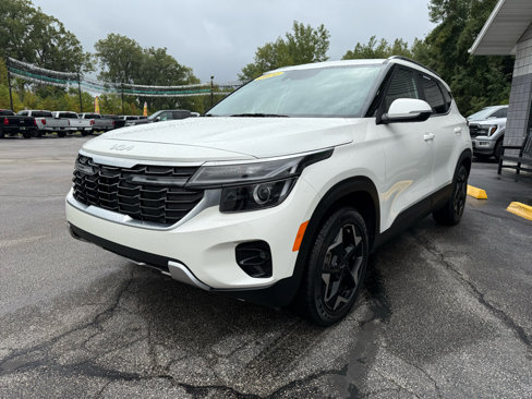 Used 2024 Kia Seltos EX image 7