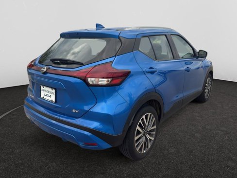 Used 2024 Nissan Kicks SV image 7