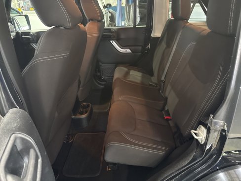 Used 2013 Jeep Wrangler Unlimited Sahara w/ Connectivity Group image 23