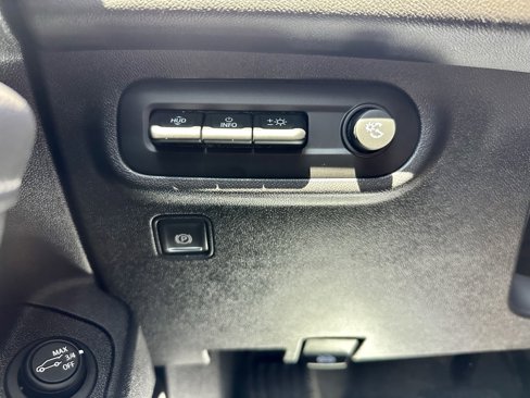 Used 2022 GMC Terrain Denali image 18