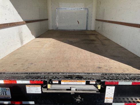 Used 2022 Ford E-350 and Econoline 350 Super Duty image 9