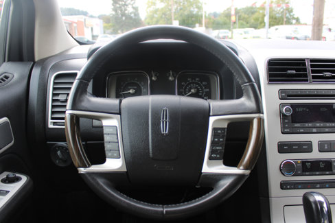 Used 2008 Lincoln MKX 2WD image 9