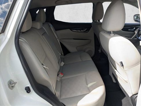 Used 2019 Nissan Rogue Sport SV w/ Technology Package image 18
