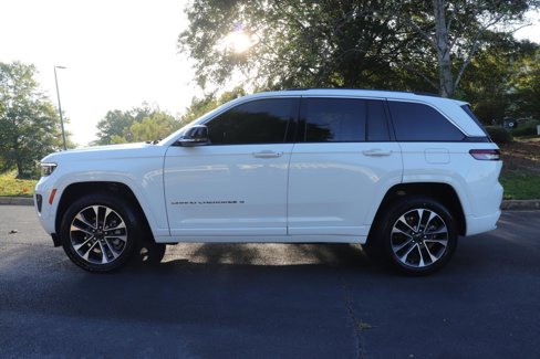 Used 2022 Jeep Grand Cherokee Overland w/ Luxury Tech Group IV image 5