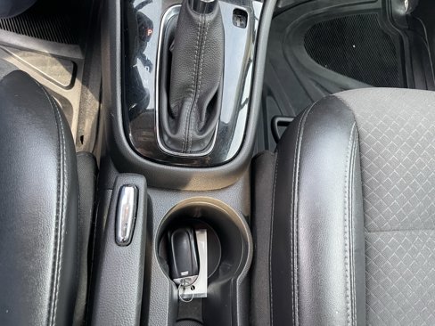 Used 2019 Buick Encore Sport Touring image 23