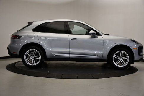 Certified 2023 Porsche Macan image 8