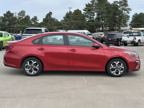 Used 2021 Kia Forte LXS image 2