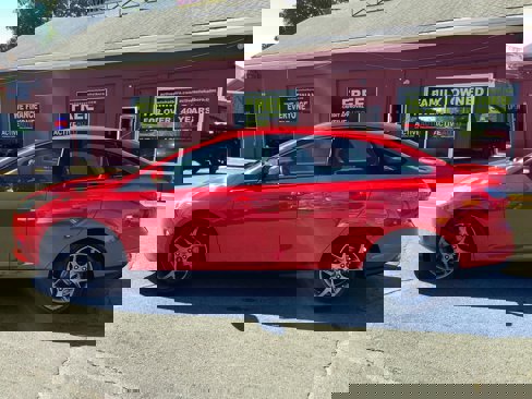 Used 2013 Ford Focus SE image 4
