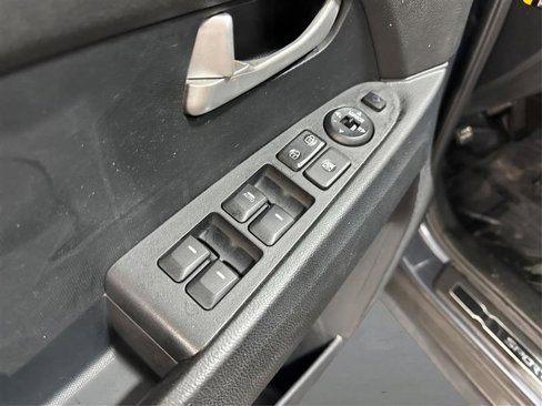 Used 2015 Kia Sportage SX image 29