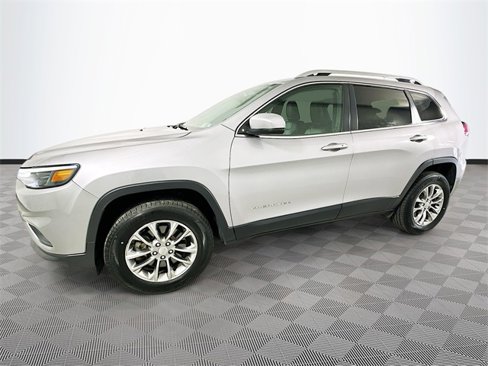 Used 2020 Jeep Cherokee Latitude Plus w/ Cold Weather Group image 4