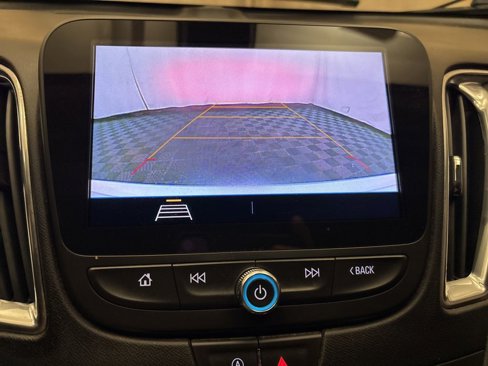 Used 2020 Chevrolet Malibu LT image 18