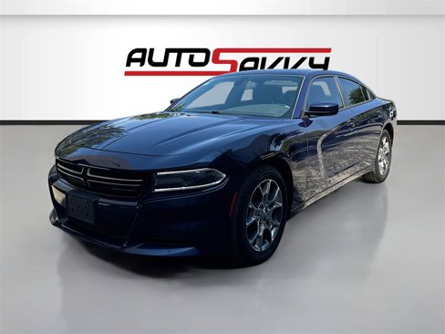Used 2015 Dodge Charger SE w/ Popular Equipment Group image 3