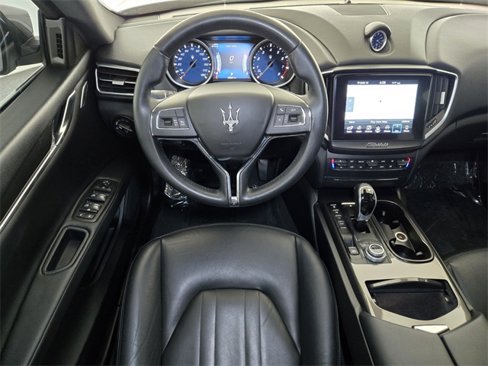 Used 2017 Maserati Ghibli image 12