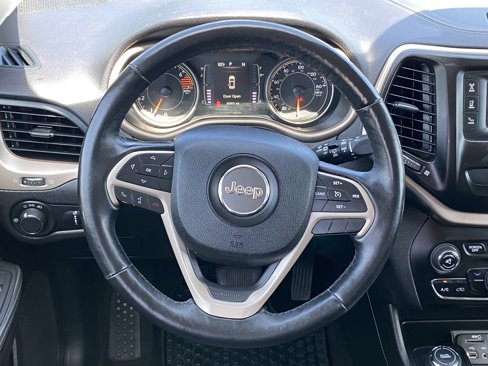 Used 2017 Jeep Cherokee Altitude image 26