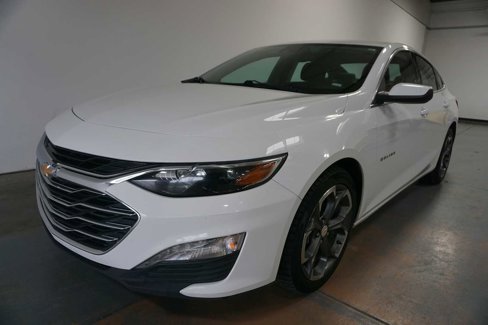 Used 2023 Chevrolet Malibu LT image 1