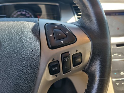 Used 2018 Ford Taurus SEL w/ Equipment Group 201A image 28