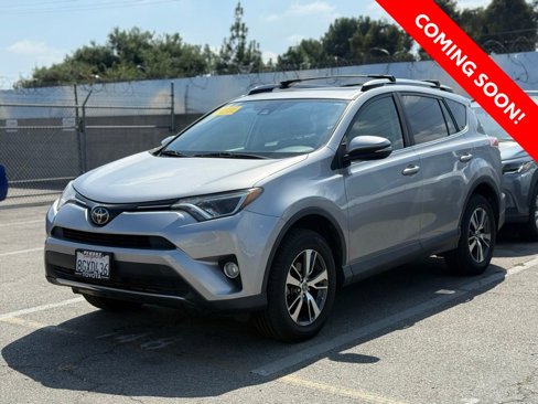Used 2018 Toyota RAV4 XLE image 3