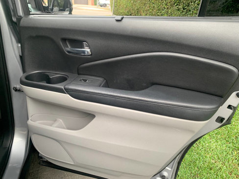 Used 2016 Honda Pilot Touring image 29
