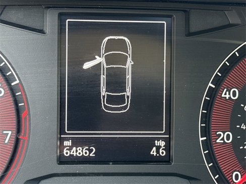 Used 2021 Volkswagen Jetta SE image 16