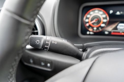 Used 2023 Hyundai Kona Limited image 23