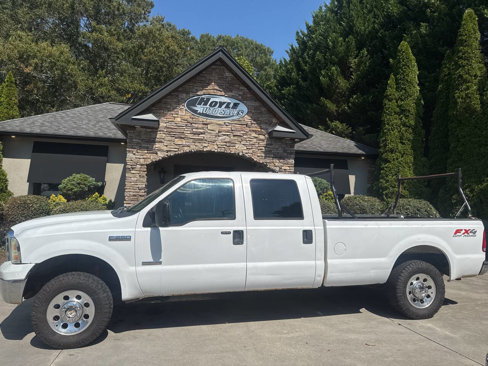 Used 2005 Ford F250 Lariat image 1