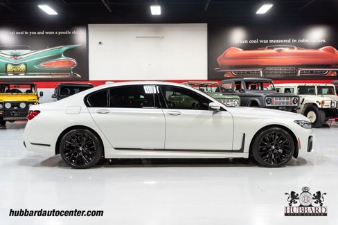 Used 2022 BMW 750i xDrive w/ M Sport Package image 9