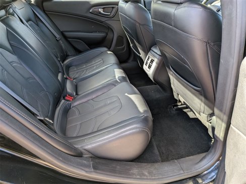 Used 2016 Chrysler 200 S w/ Navigation & Sound Group I image 30