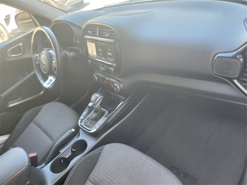 Used 2021 Kia Soul EX image 21