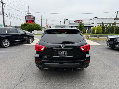 Used 2019 Nissan Pathfinder SL image 6