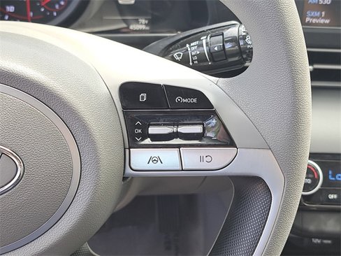Used 2021 Hyundai Elantra SEL w/ Preferred Accessory Package image 22