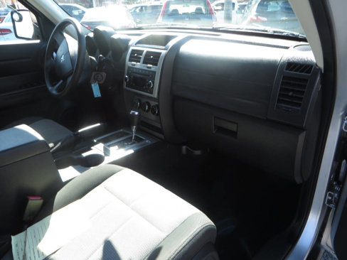 Used 2008 Dodge Nitro SXT image 17