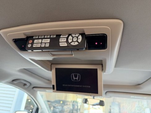 Used 2013 Honda Odyssey Touring image 17