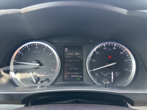 Used 2018 Toyota Highlander XLE image 11