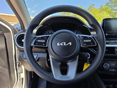 Used 2023 Kia Forte LXS image 18