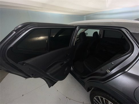 Used 2021 Nissan Kicks SV image 21