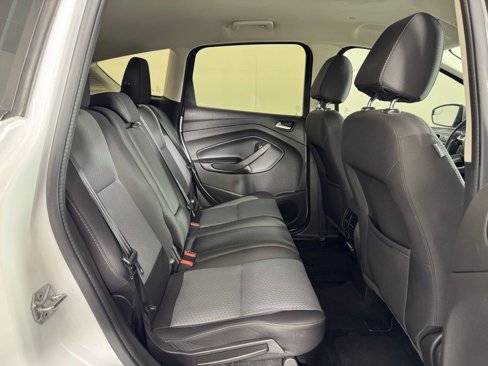 Used 2017 Ford C-MAX Energi SE w/ Equipment Group 401A image 29