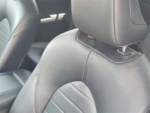 Used 2022 Toyota Highlander XLE image 16