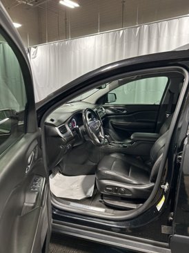 Used 2017 GMC Acadia SLT image 18
