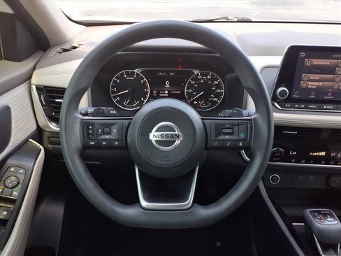 Used 2021 Nissan Rogue SV image 15