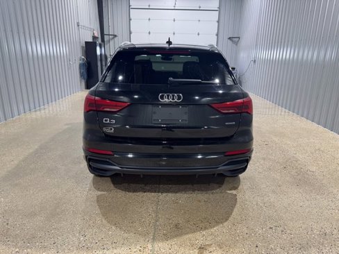 Used 2021 Audi Q3 2.0T Premium Plus w/ Premium Plus Package image 4