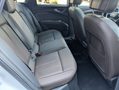 Used 2023 Audi Q4 e-tron Premium Plus w/ Premium Plus image 9